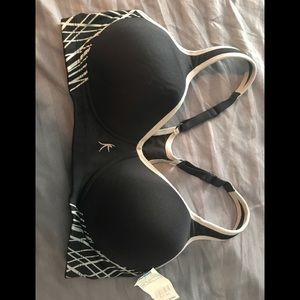NWT Danskin Sports Bra